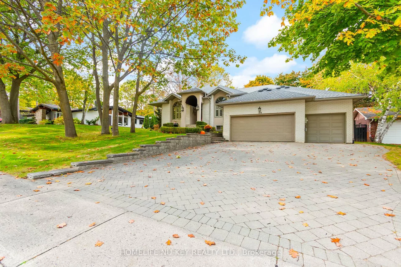 38, CASTLE, Sunnidale, Barrie