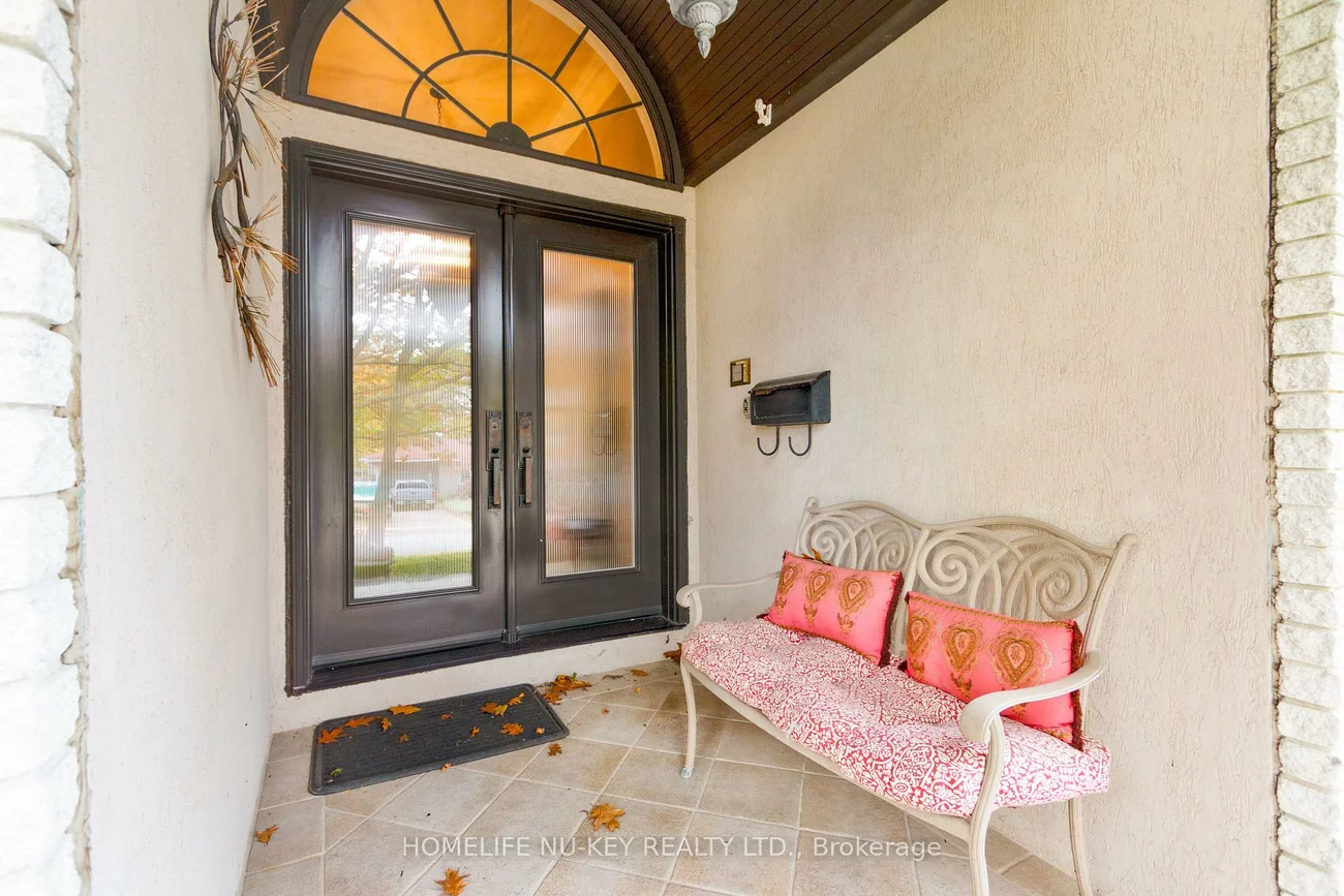 38, CASTLE, Sunnidale, Barrie