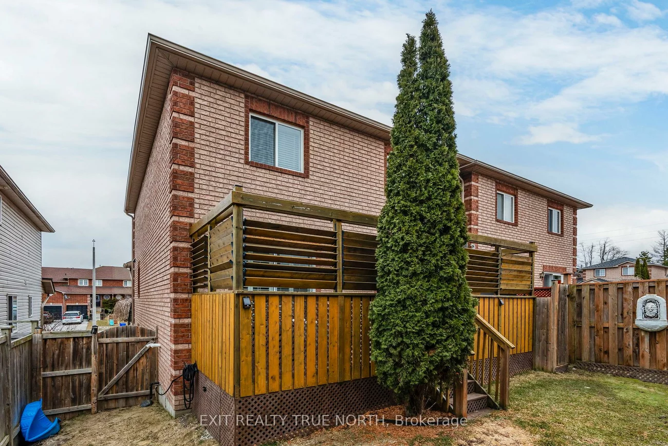 172, Courtney, Painswick South, Barrie