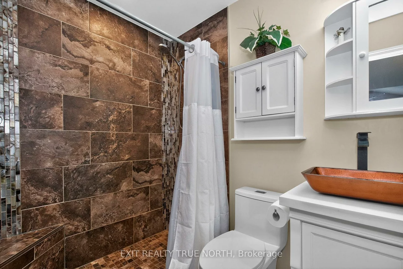 172, Courtney, Painswick South, Barrie