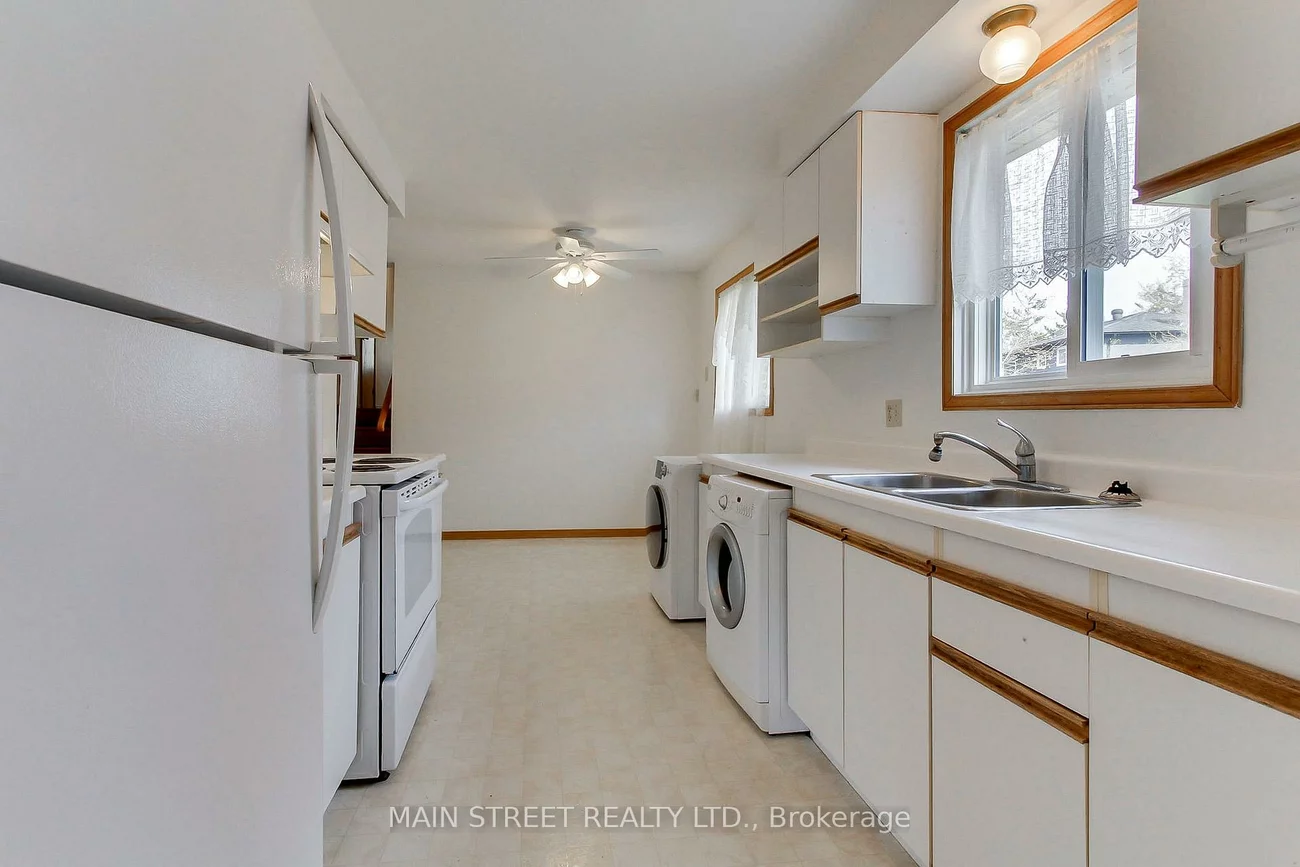 189, Browning, Letitia Heights, Barrie