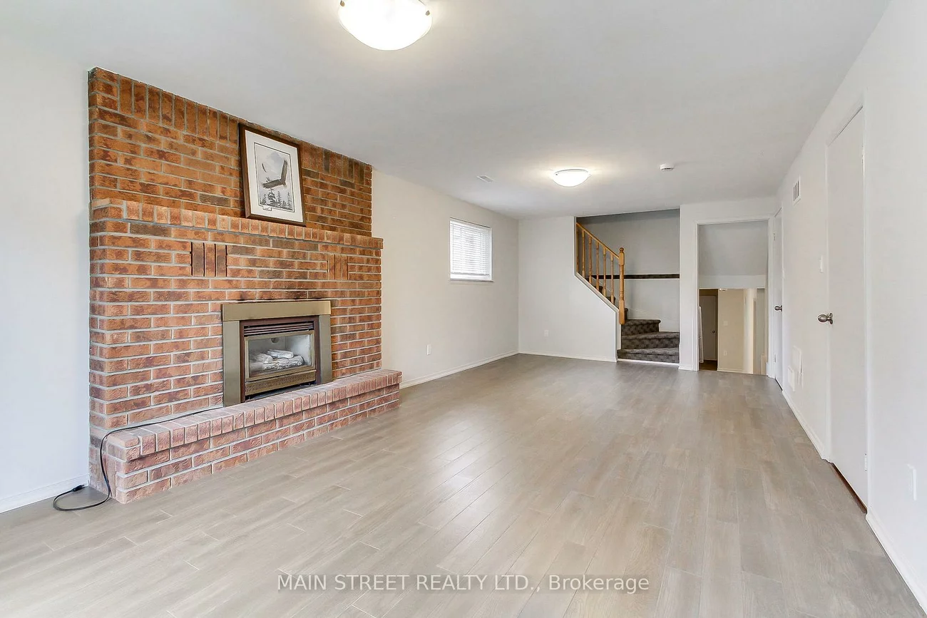 189, Browning, Letitia Heights, Barrie