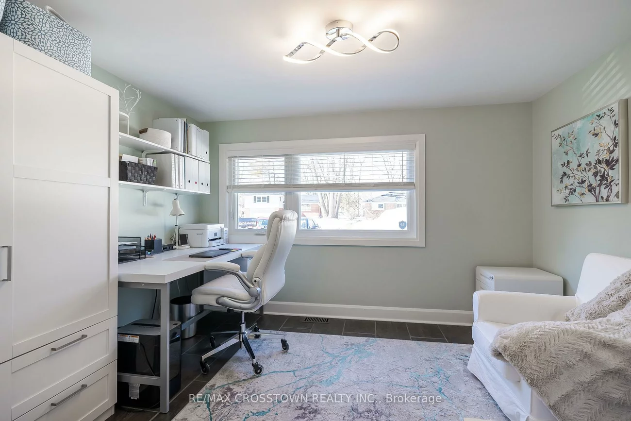 11, Castle, Sunnidale, Barrie