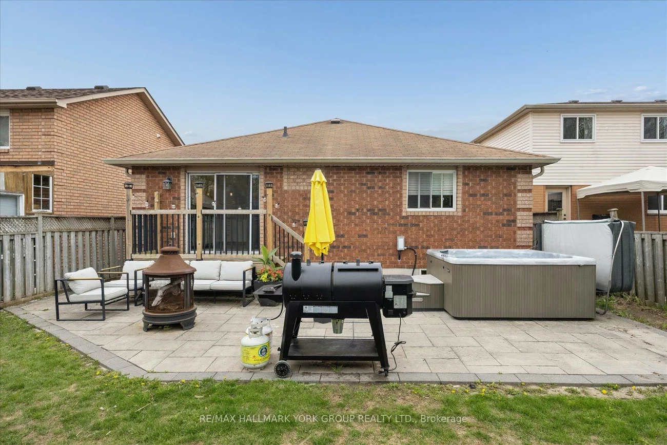 132, Athabaska, Holly, Barrie