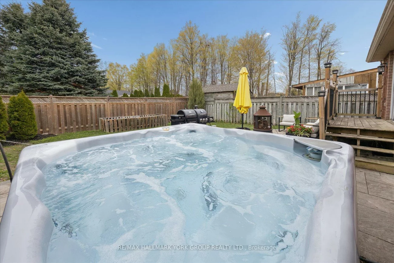 132, Athabaska, Holly, Barrie