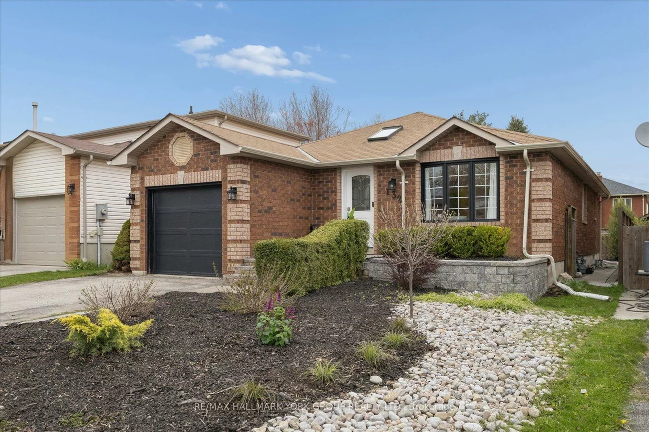 132, Athabaska, Holly, Barrie