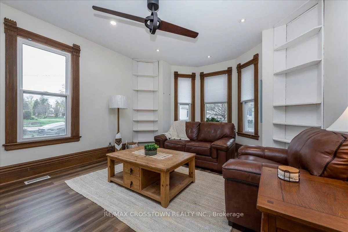 49, Park, Queen's Park, Barrie