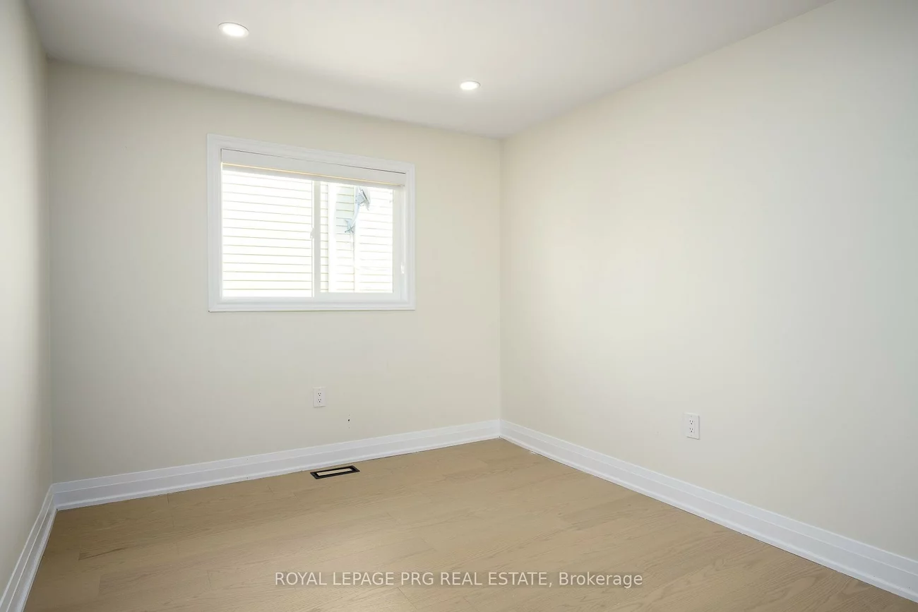 26, Hickling, Grove East, Barrie