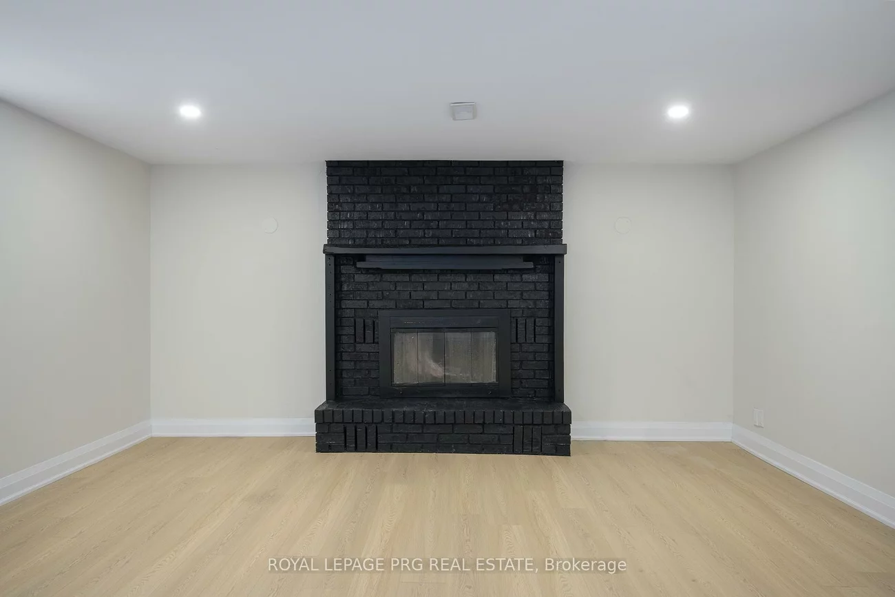 26, Hickling, Grove East, Barrie