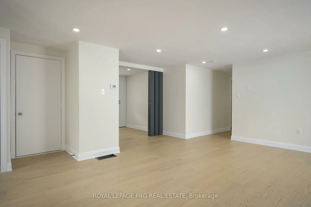 26, Hickling, Grove East, Barrie