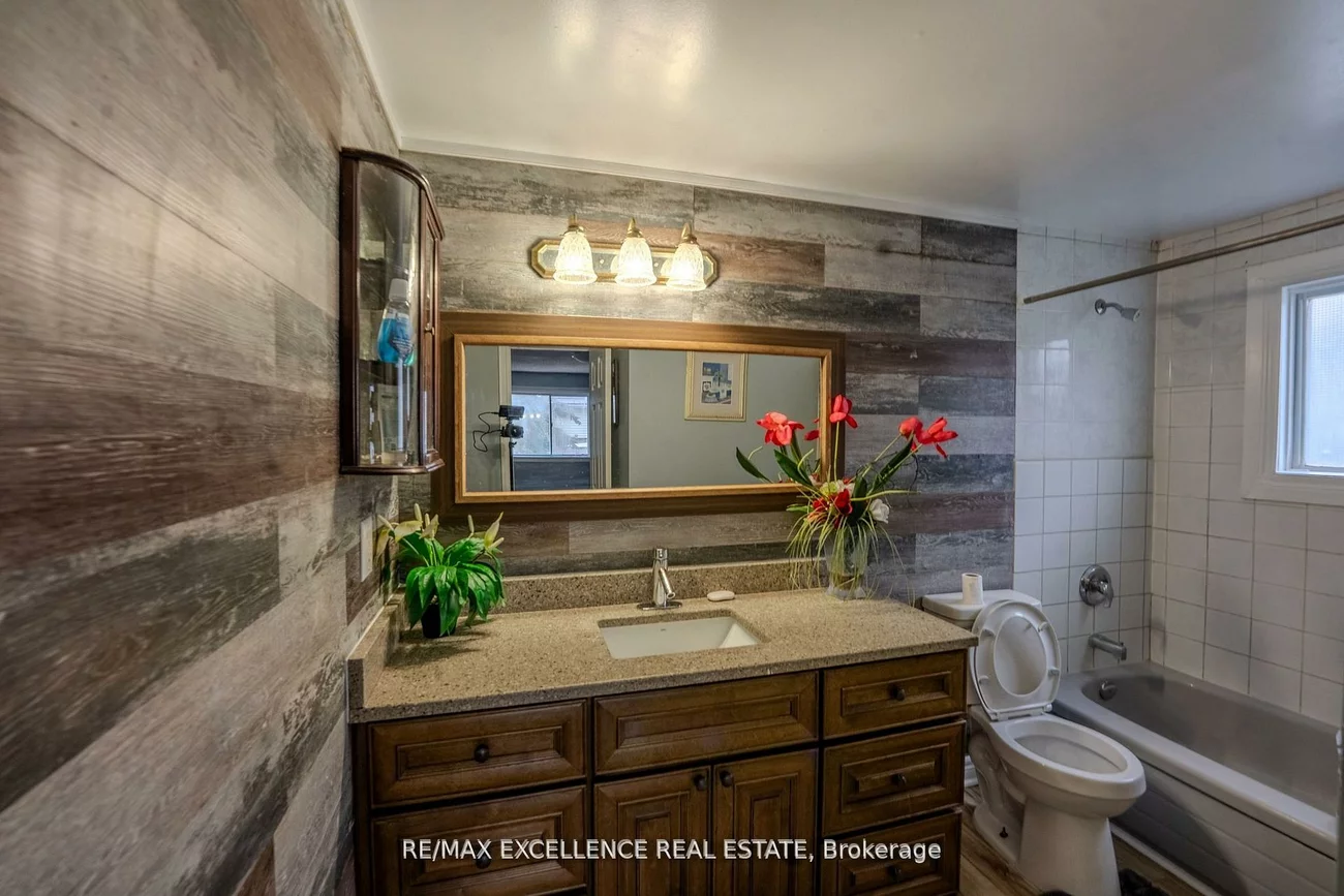 3, Hickling, Grove East, Barrie