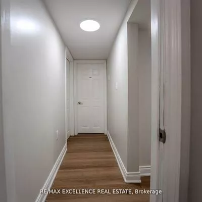 3, Hickling, Grove East, Barrie