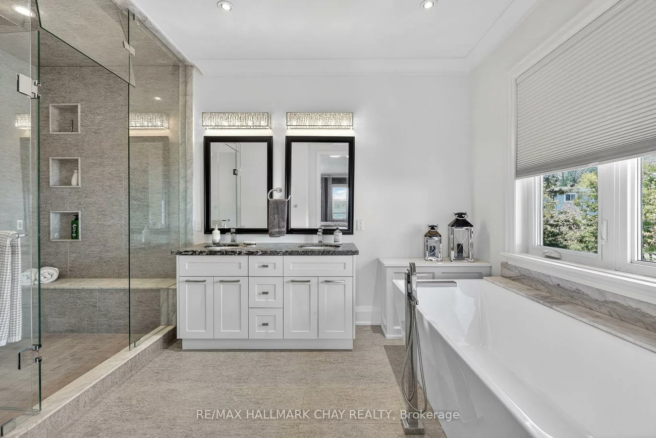 230, Kempview, South Shore, Barrie