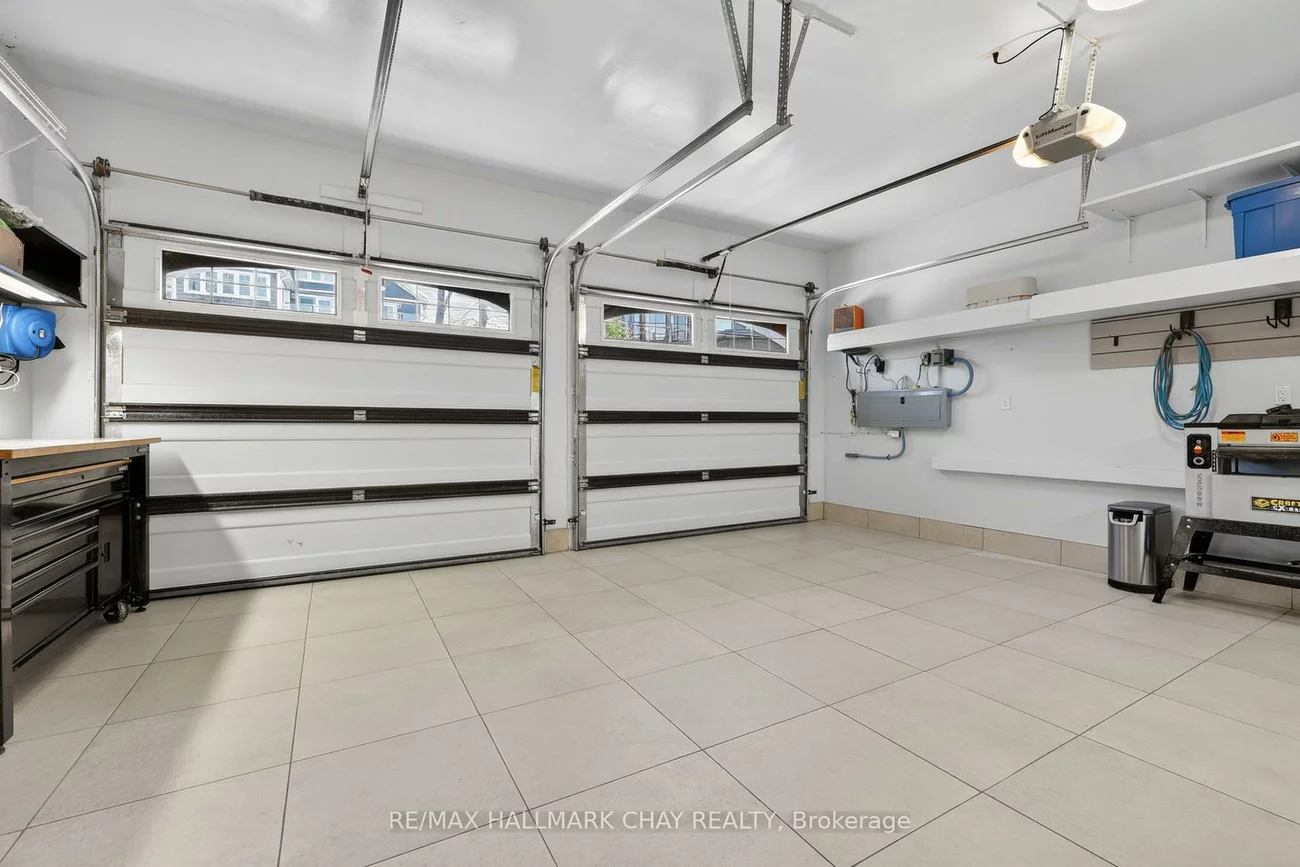 230, Kempview, South Shore, Barrie
