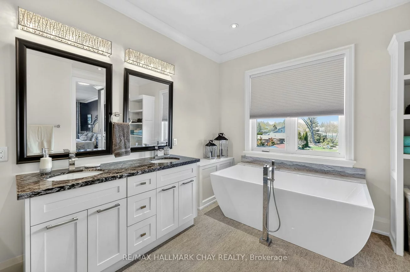 230, Kempview, South Shore, Barrie