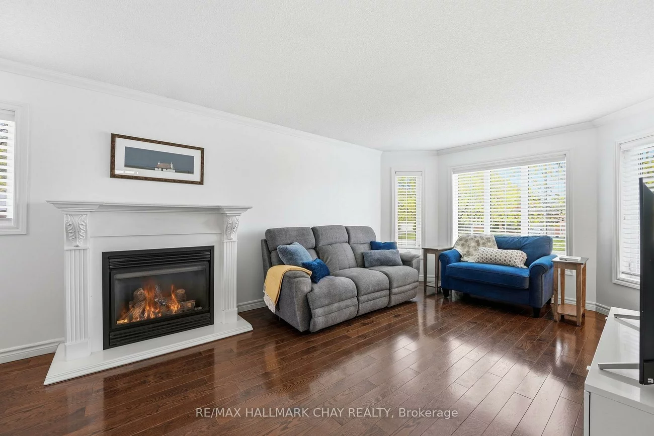 117, Brown, Holly, Barrie
