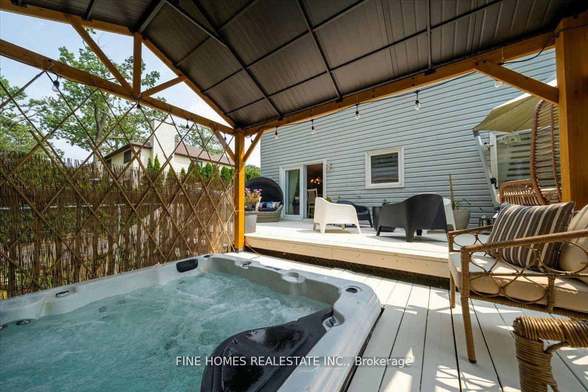 153, Browning, Letitia Heights, Barrie