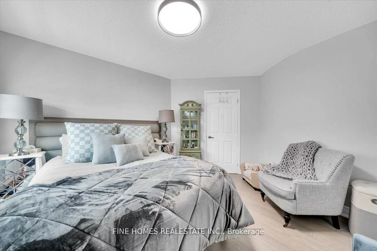 153, Browning, Letitia Heights, Barrie
