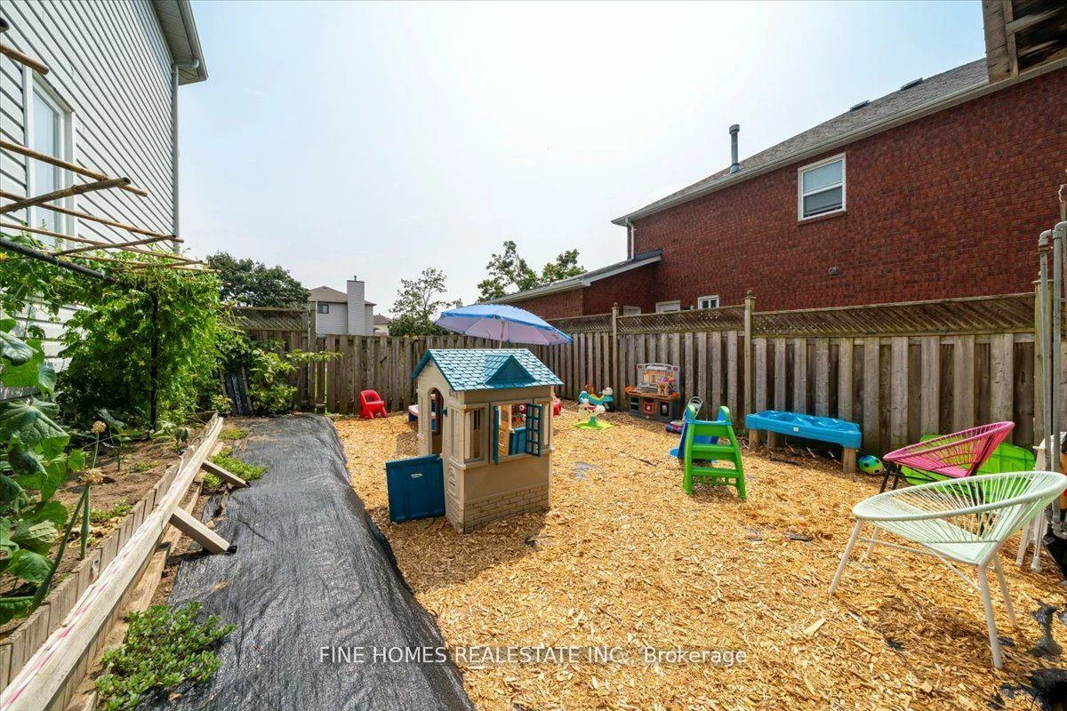 153, Browning, Letitia Heights, Barrie