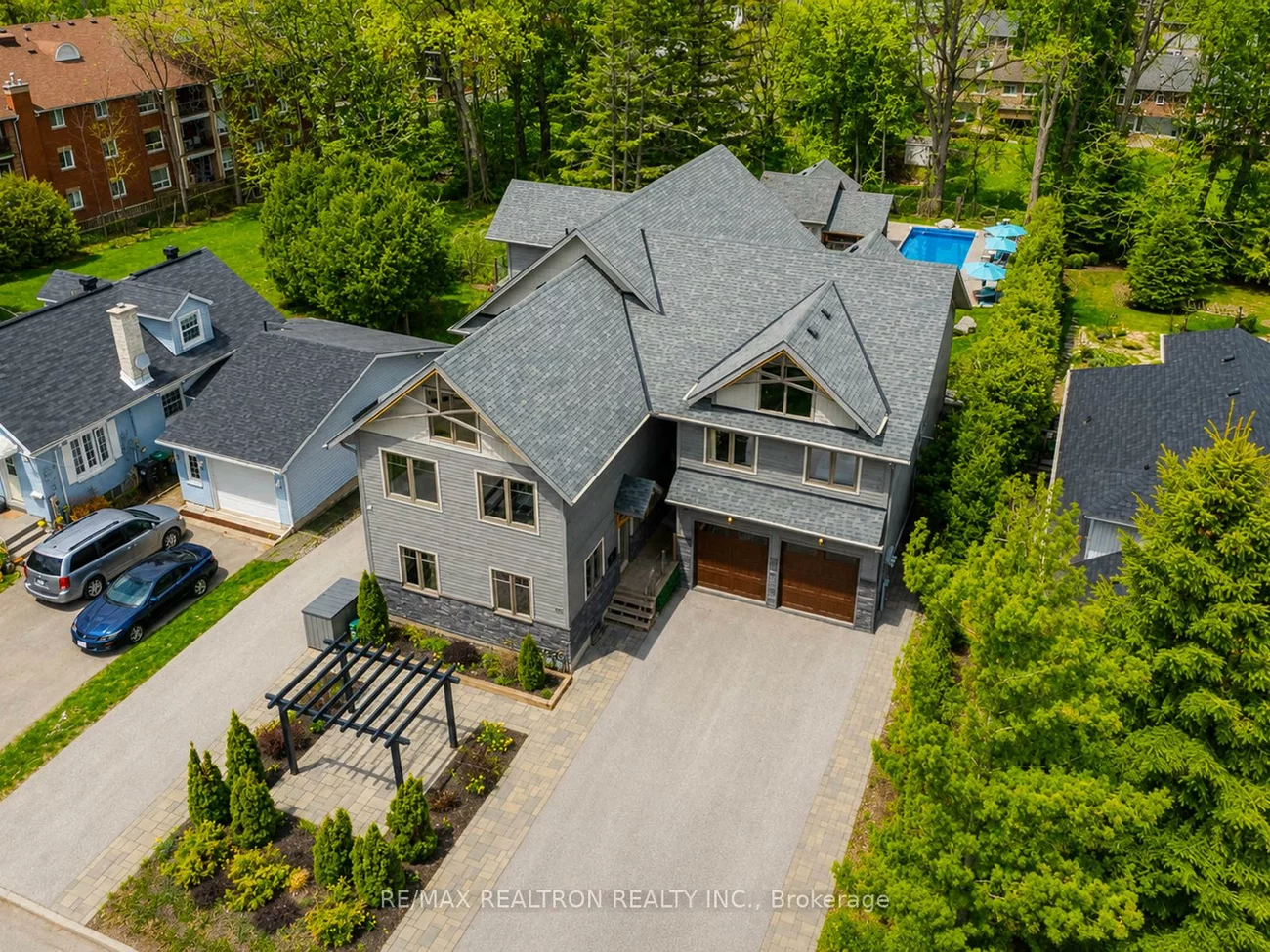 115, Clapperton, Wellington, Barrie