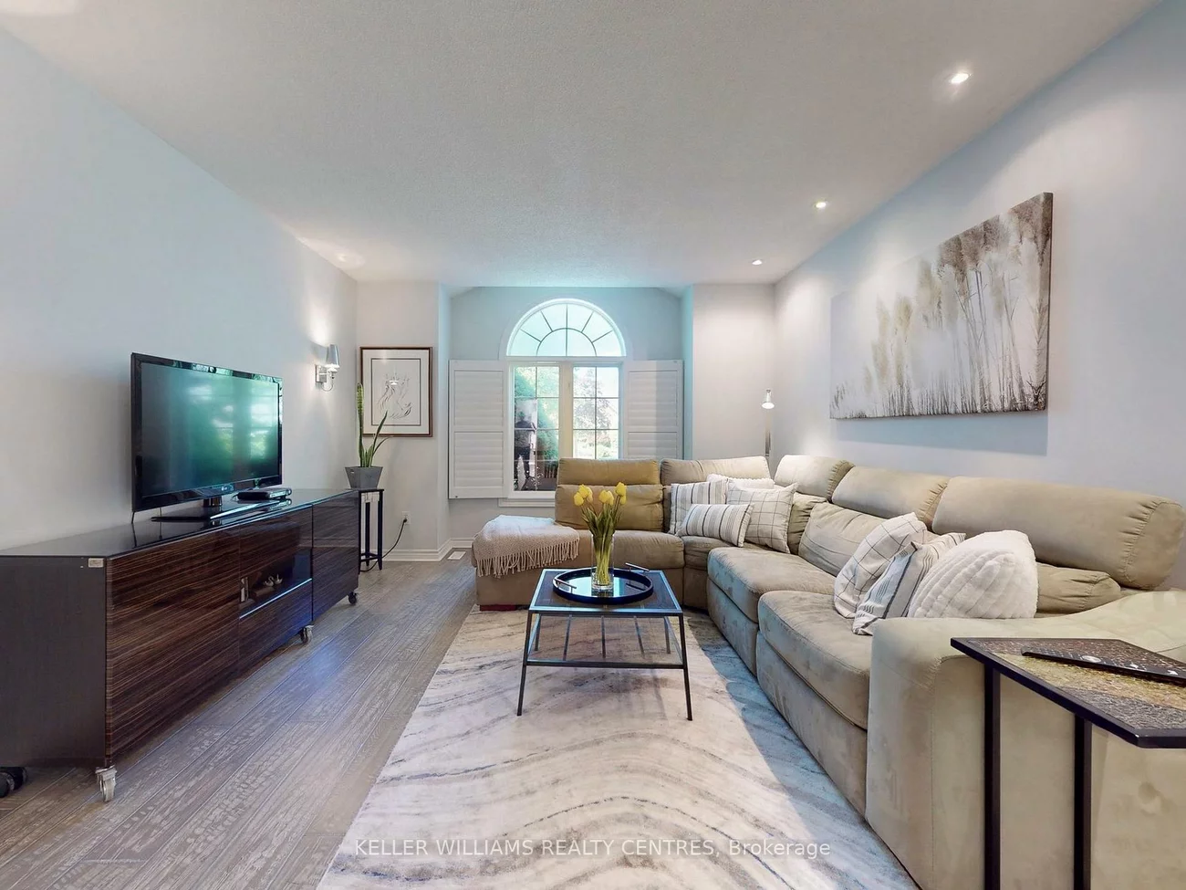 14, Gables, South Shore, Barrie