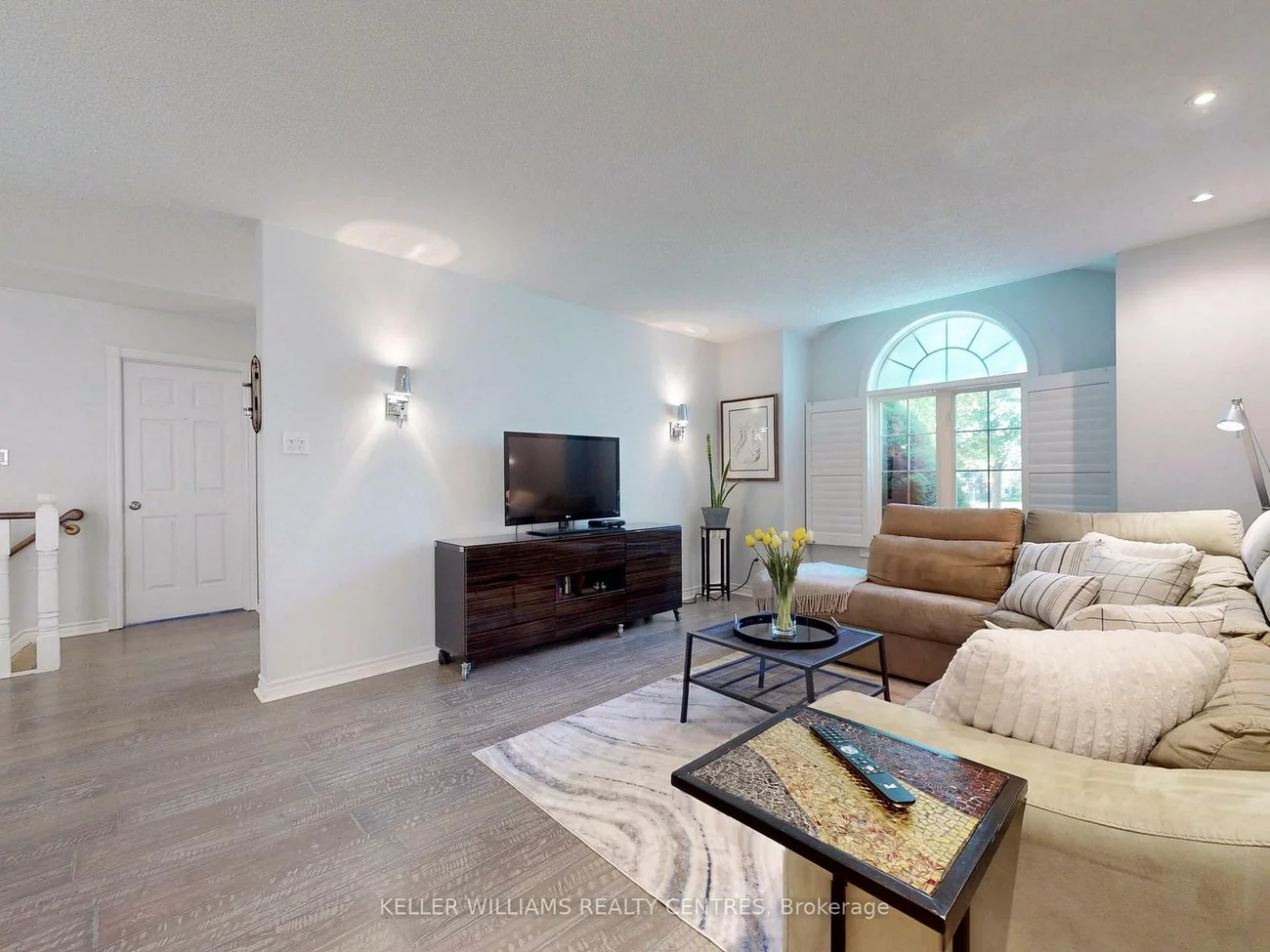 14, Gables, South Shore, Barrie