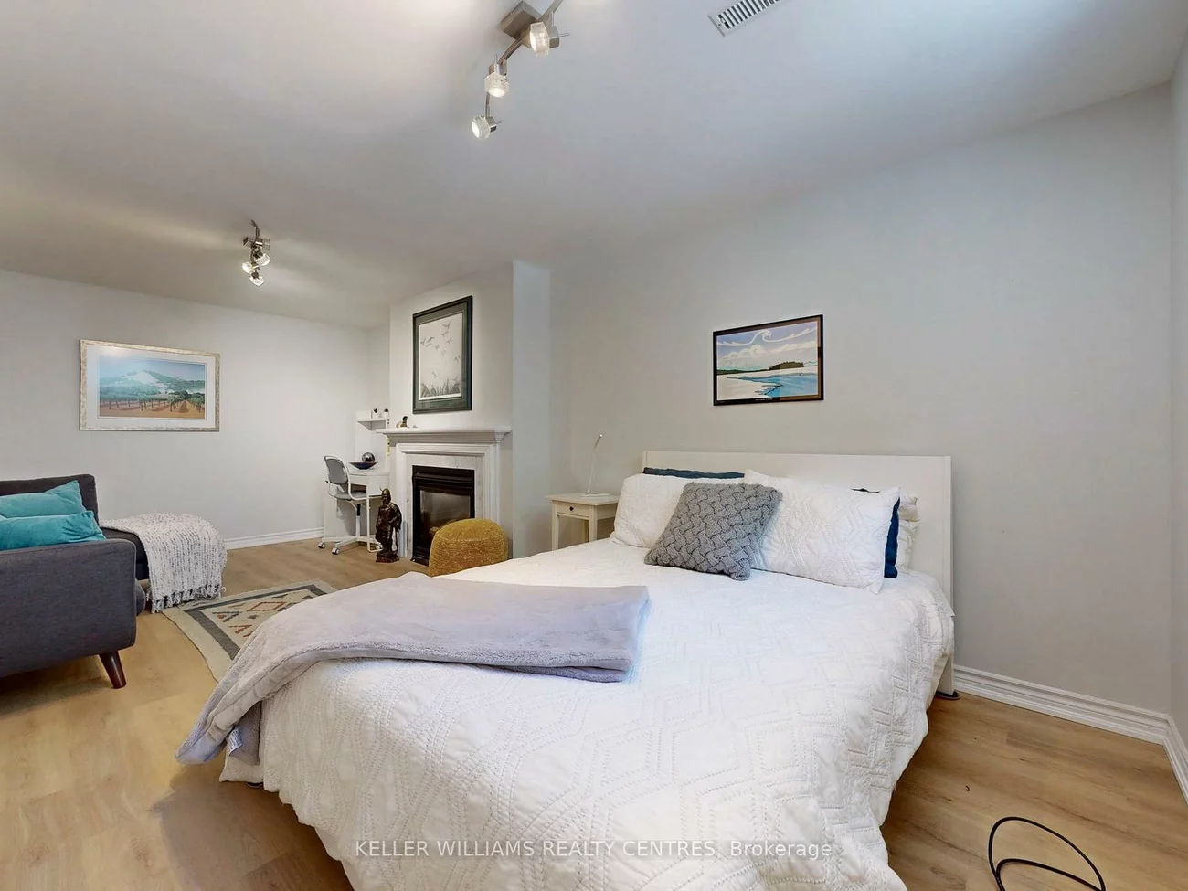 14, Gables, South Shore, Barrie