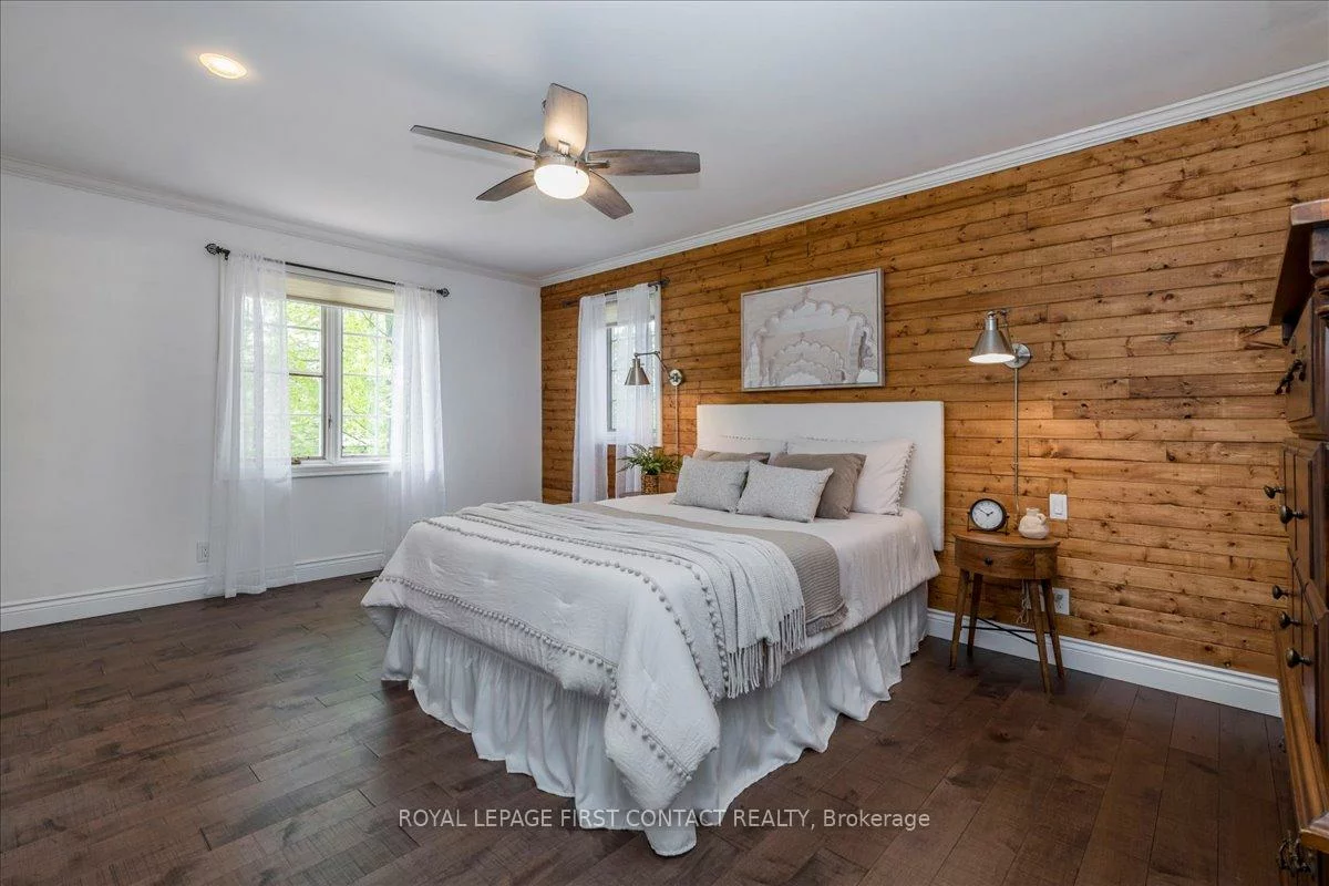 11, Forestwood, South Shore, Barrie
