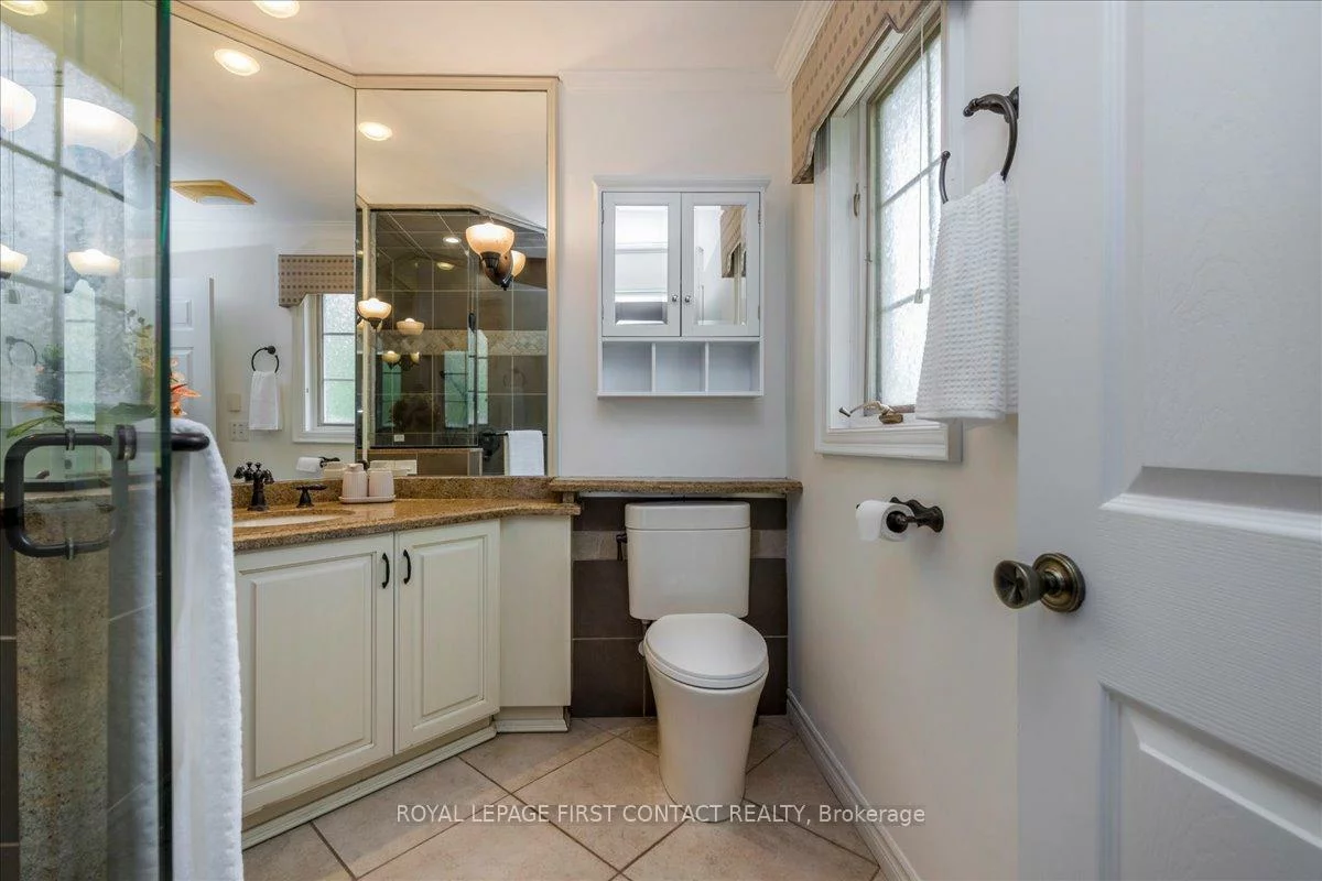 11, Forestwood, South Shore, Barrie