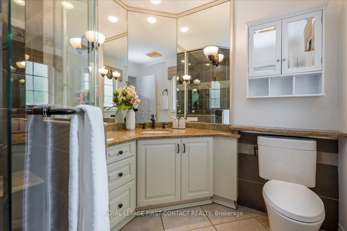 11, Forestwood, South Shore, Barrie