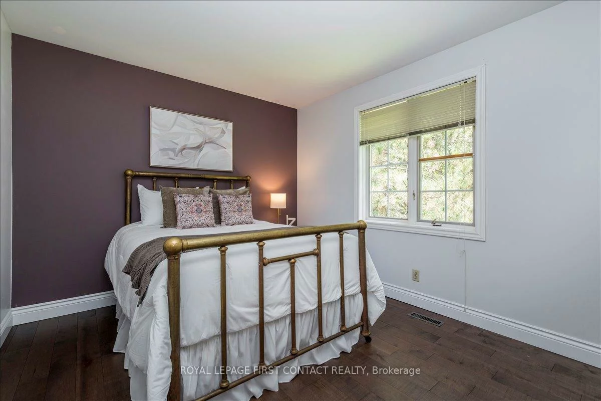 11, Forestwood, South Shore, Barrie