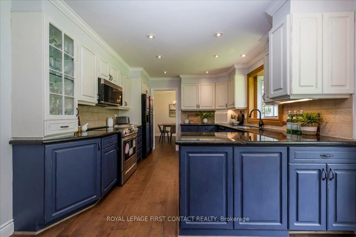 11, Forestwood, South Shore, Barrie