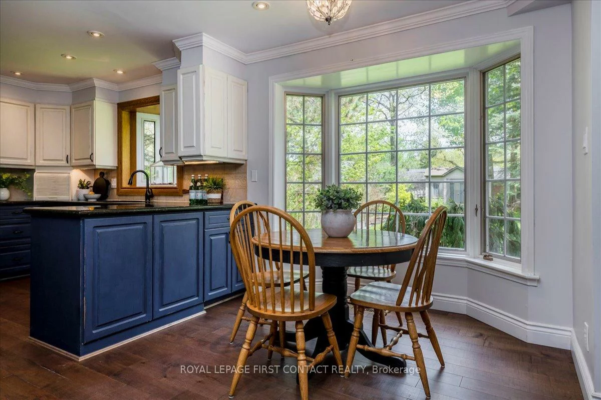 11, Forestwood, South Shore, Barrie