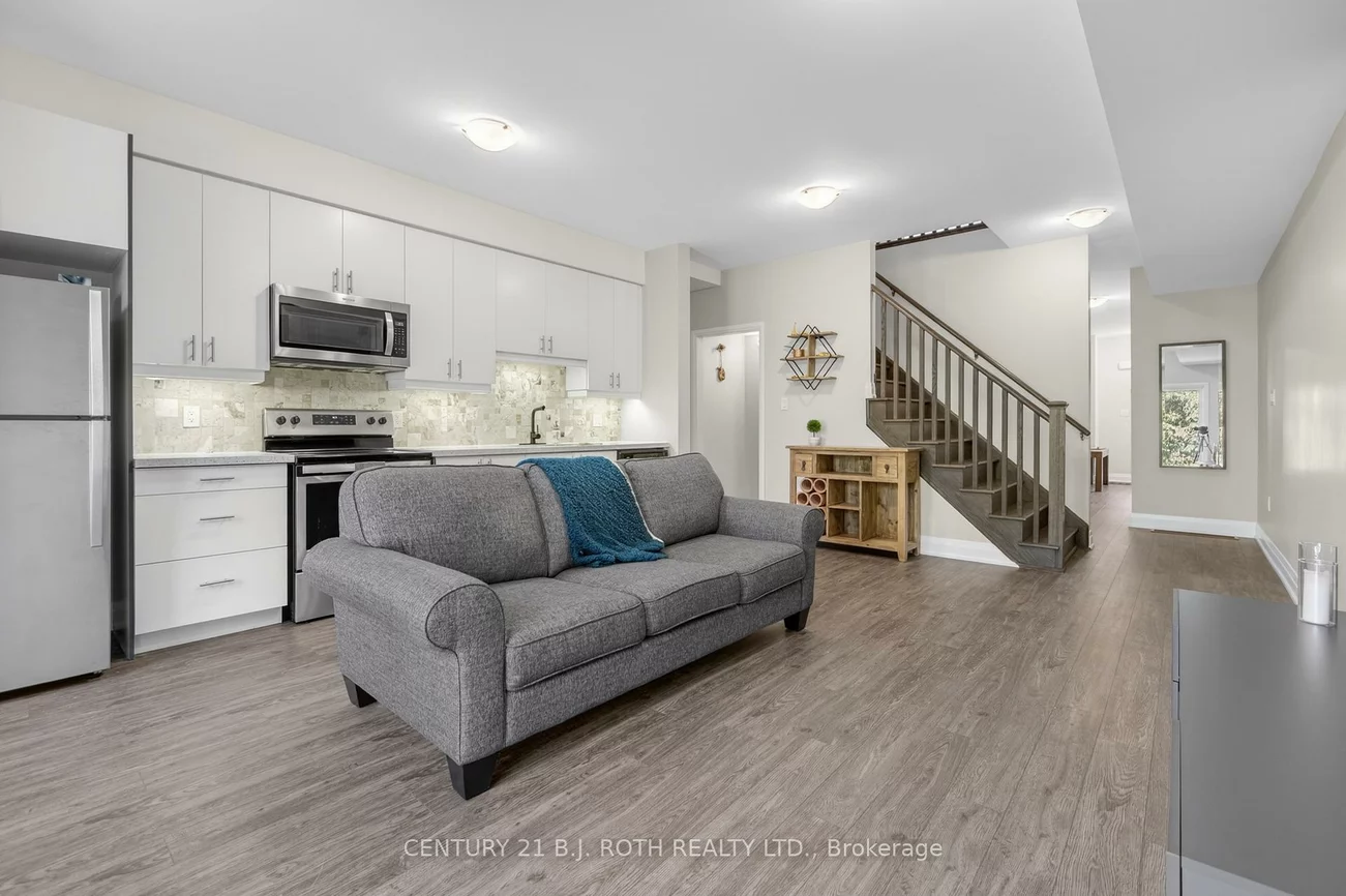 18, Stonehart, East Bayfield, Barrie