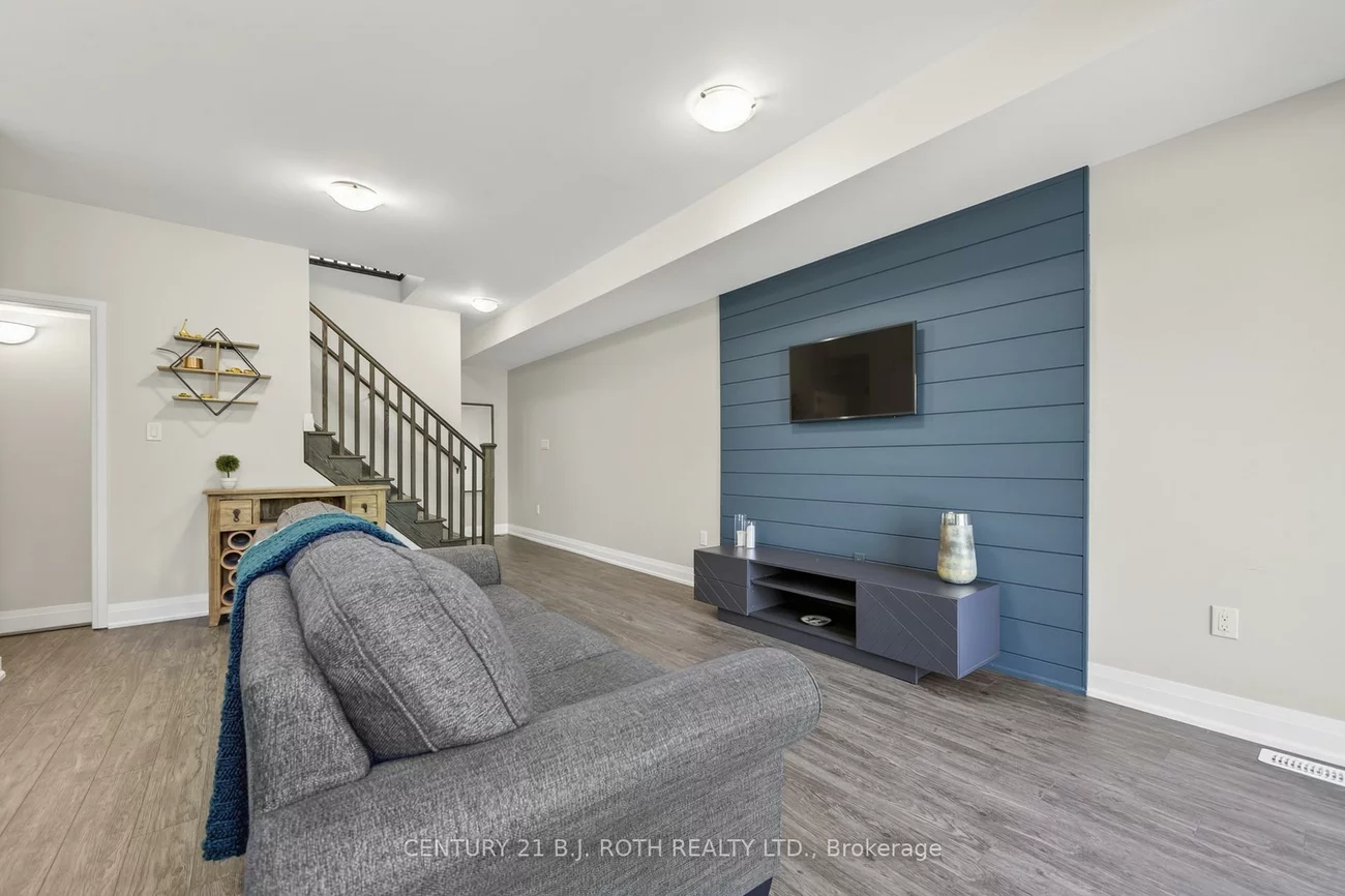 18, Stonehart, East Bayfield, Barrie