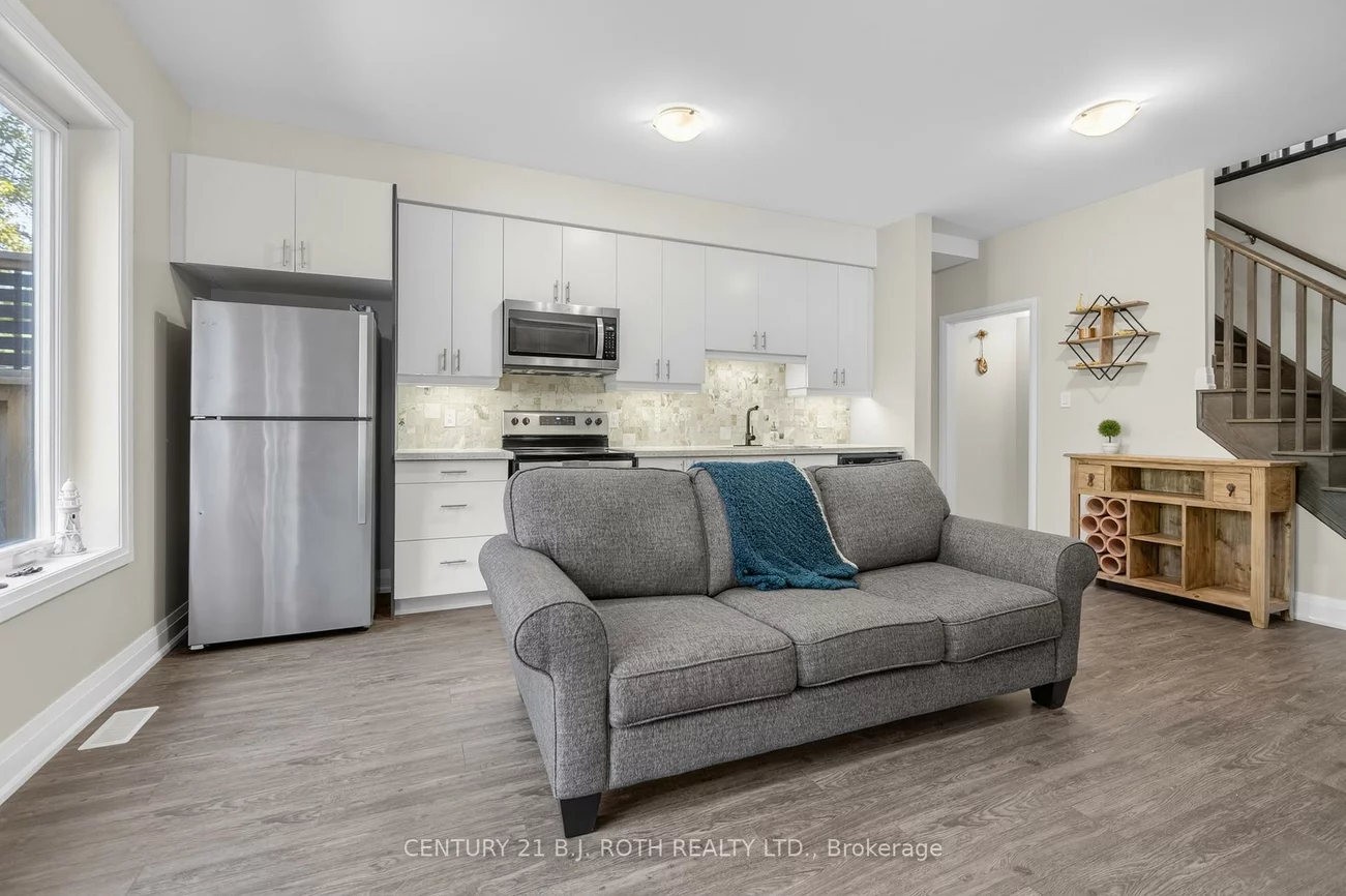 18, Stonehart, East Bayfield, Barrie