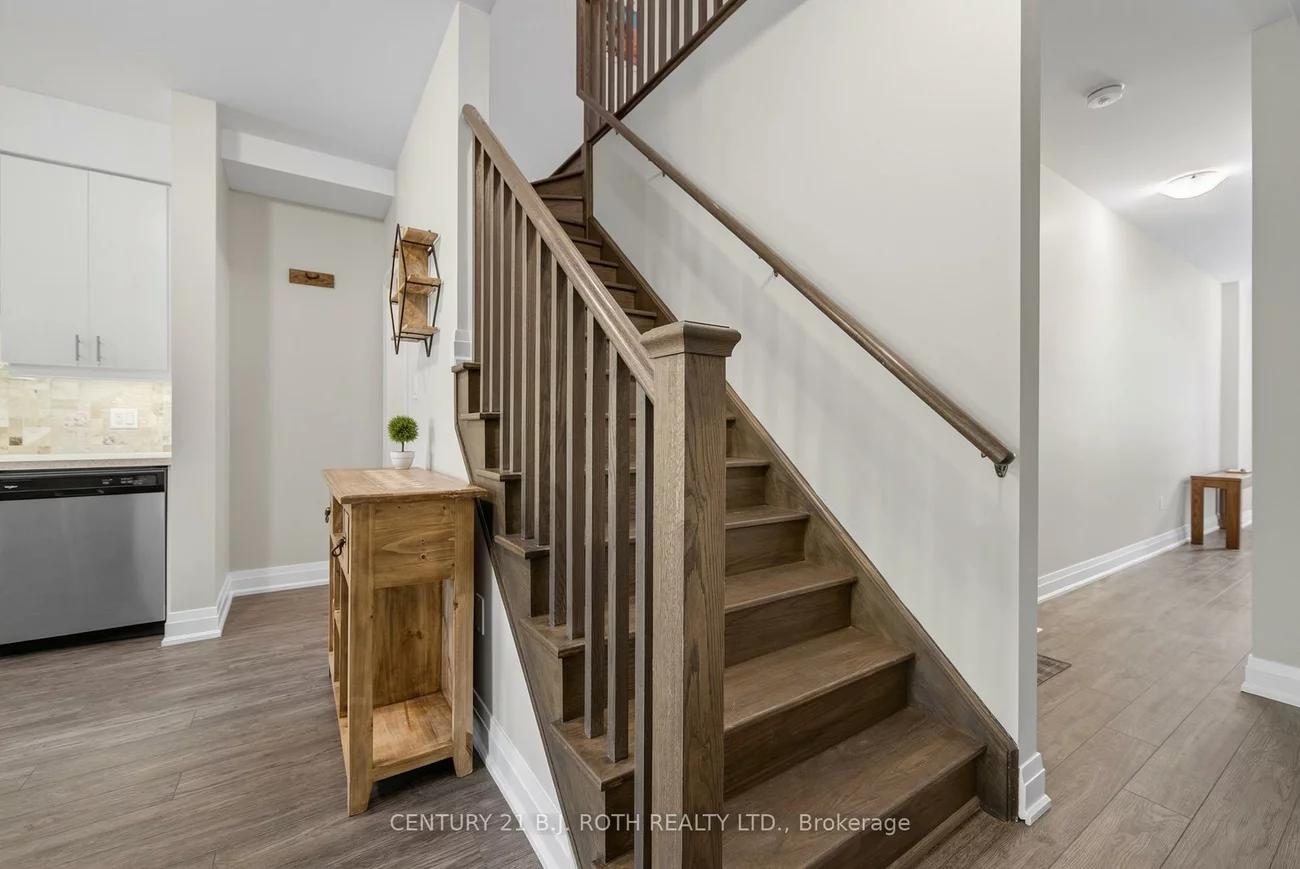 18, Stonehart, East Bayfield, Barrie