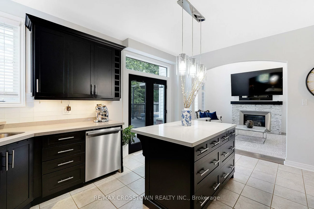 11, Kensington, Innis-Shore, Barrie