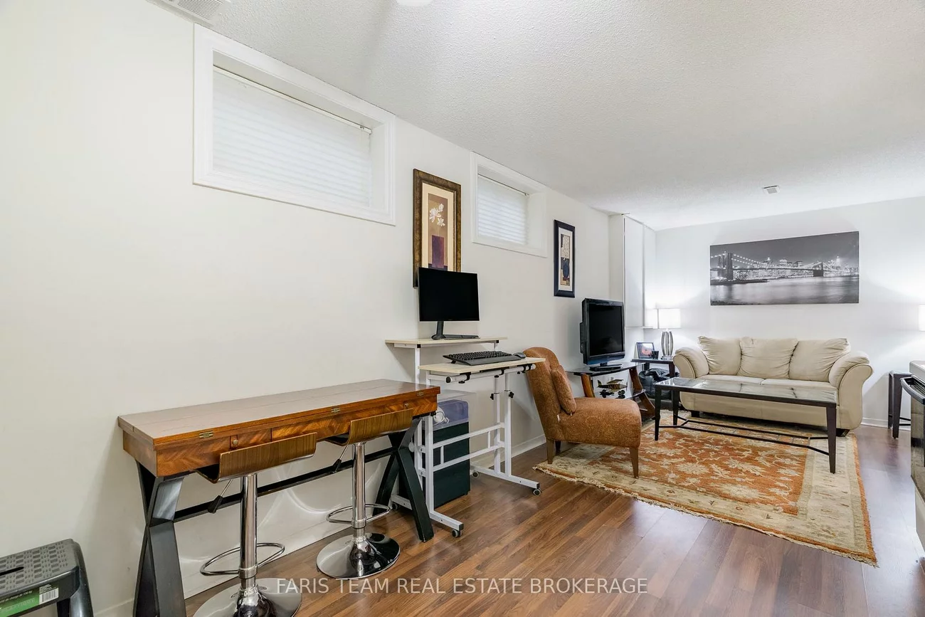 40, Orwell, Letitia Heights, Barrie