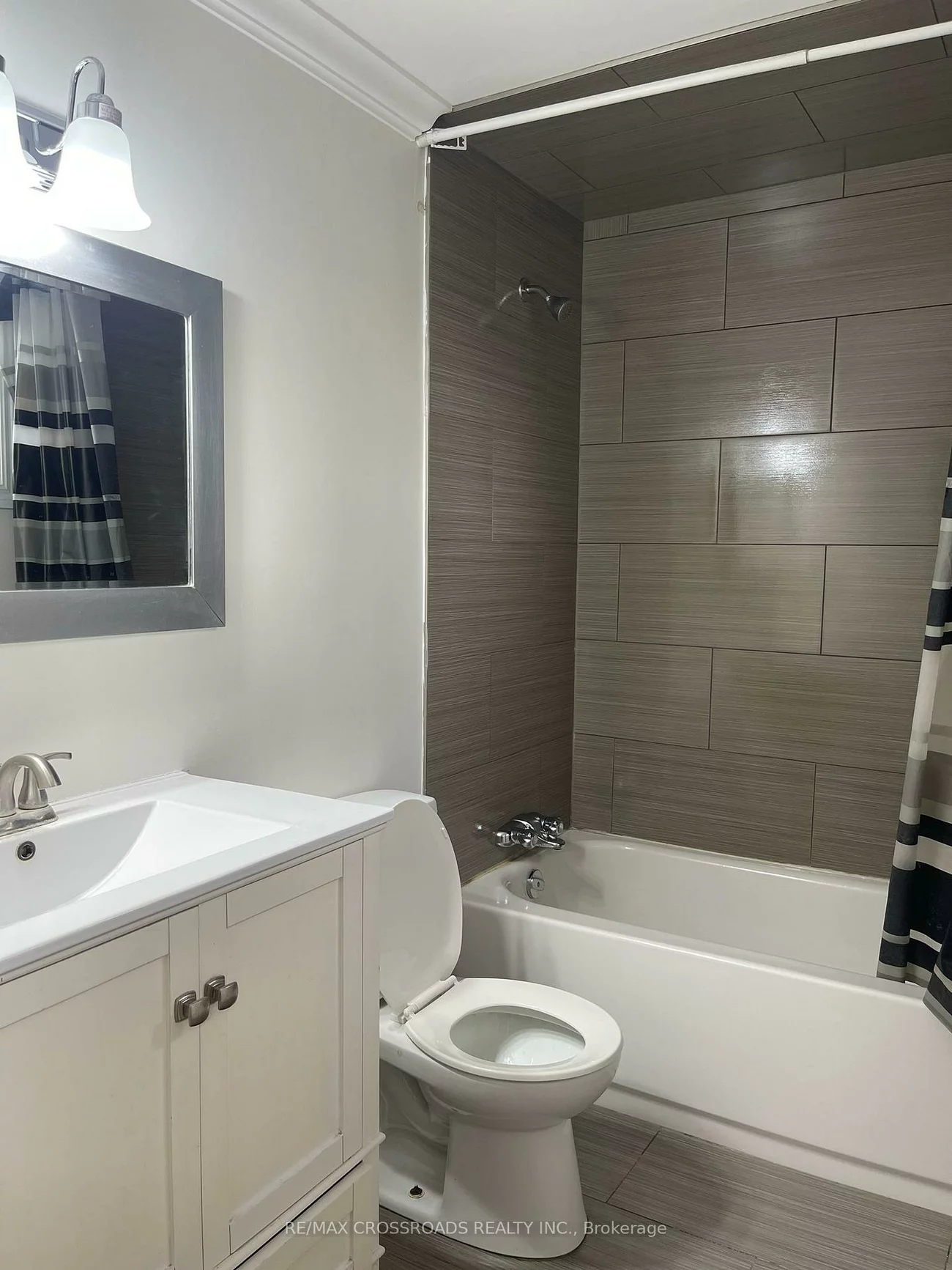 59, Chaucer, Letitia Heights, Barrie