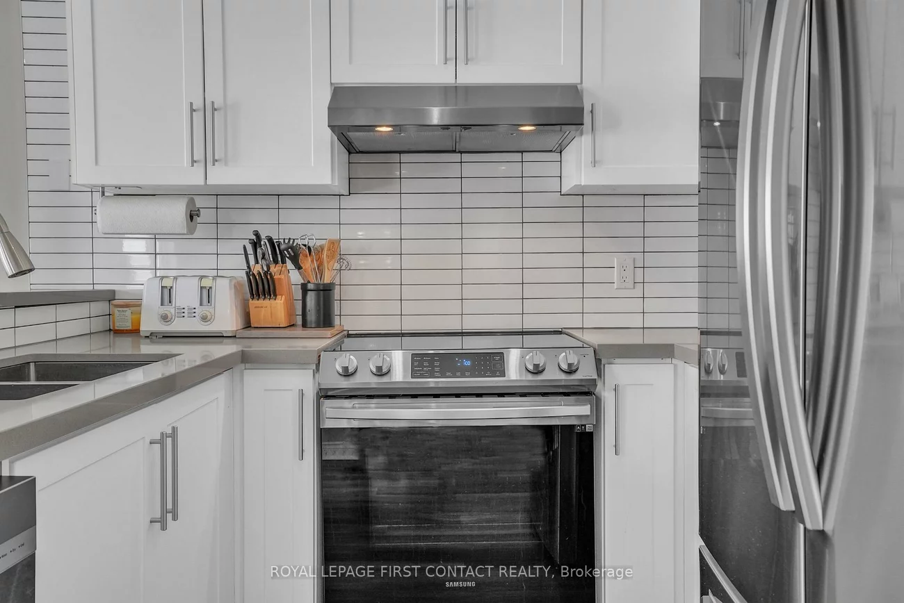 340, Livingstone, Northwest, Barrie