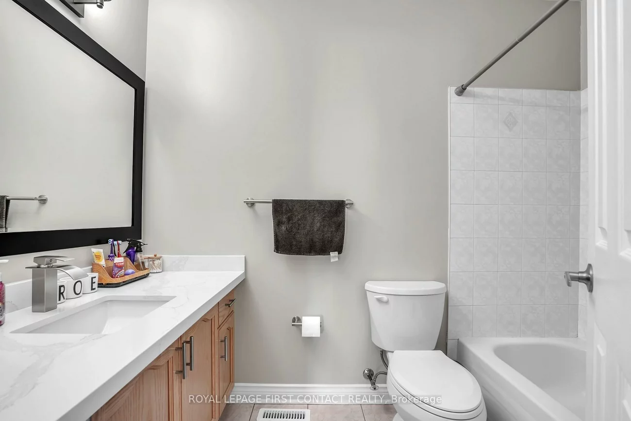 340, Livingstone, Northwest, Barrie