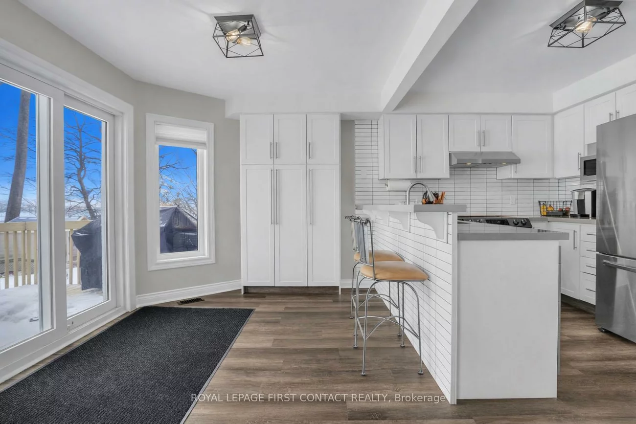 340, Livingstone, Northwest, Barrie