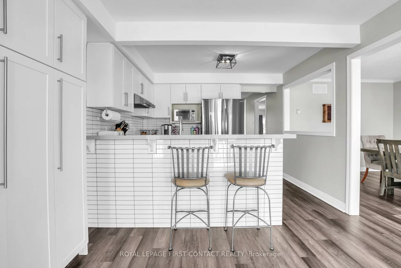 340, Livingstone, Northwest, Barrie