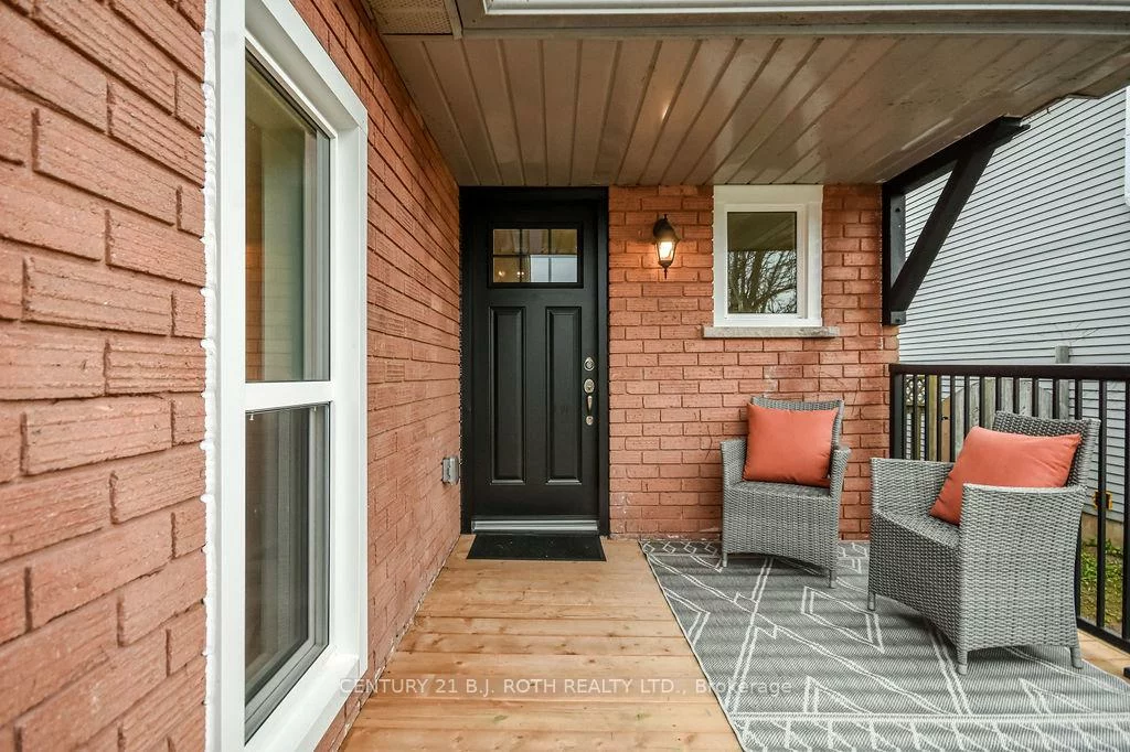 20, Hadden, Cundles East, Barrie
