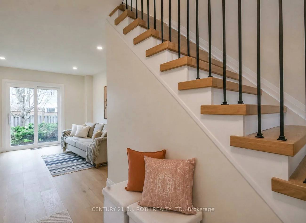 20, Hadden, Cundles East, Barrie