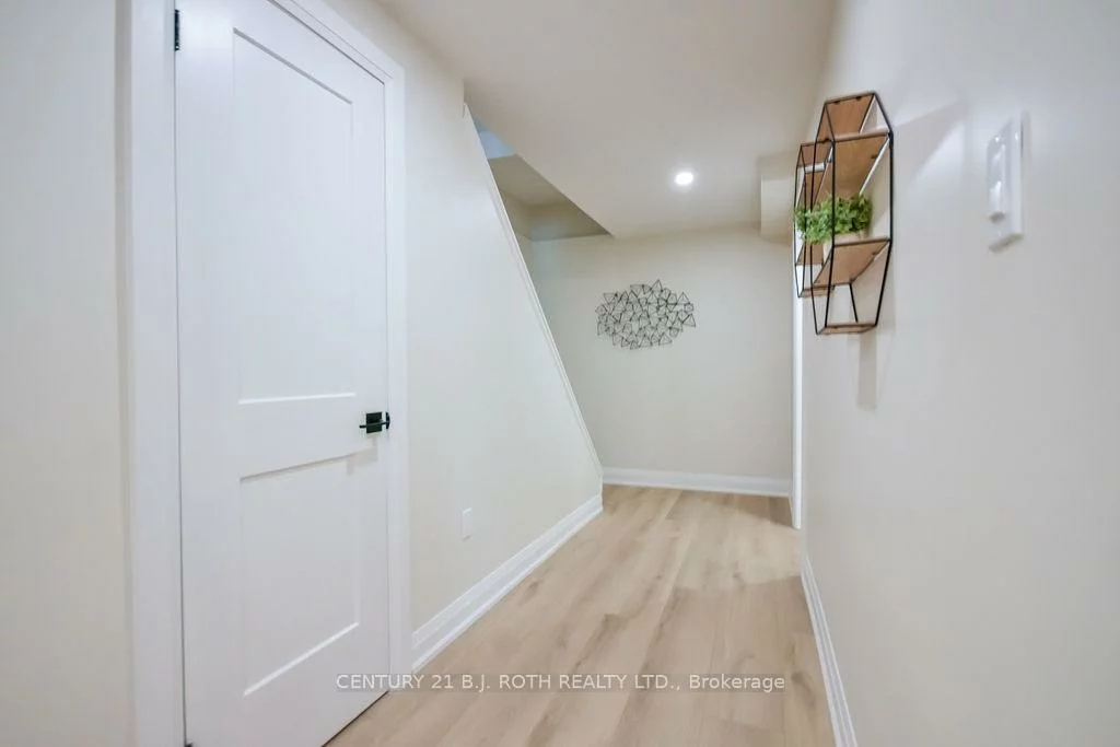 20, Hadden, Cundles East, Barrie