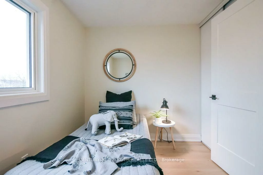 20, Hadden, Cundles East, Barrie