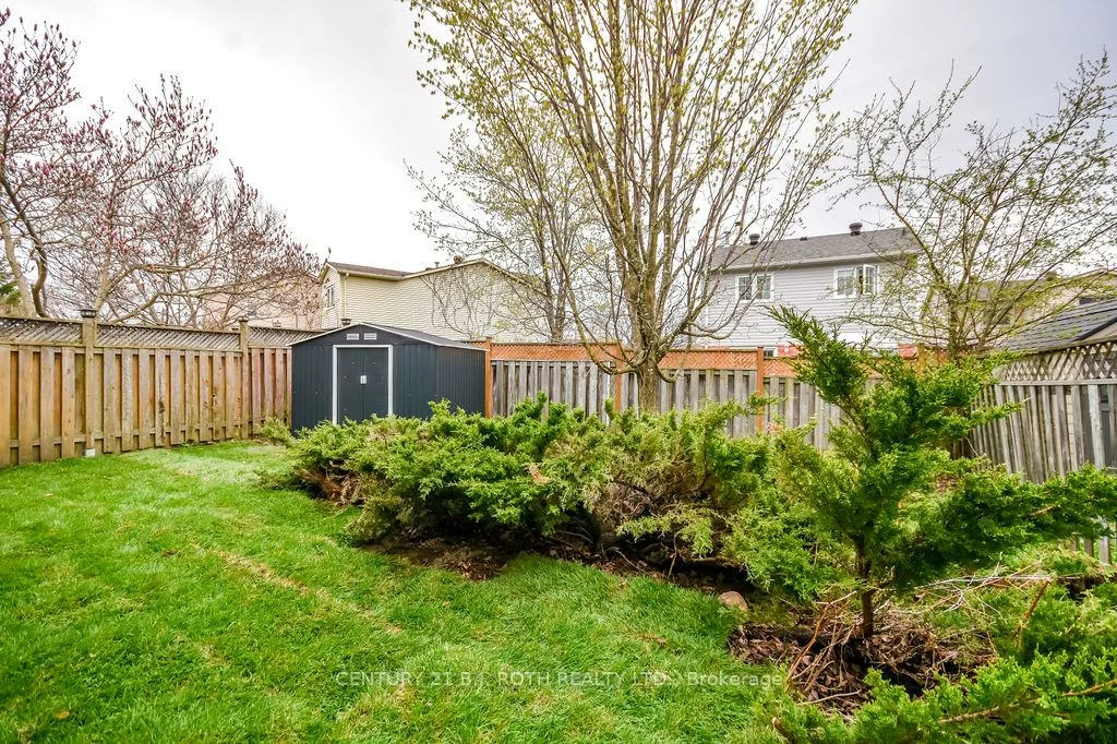20, Hadden, Cundles East, Barrie