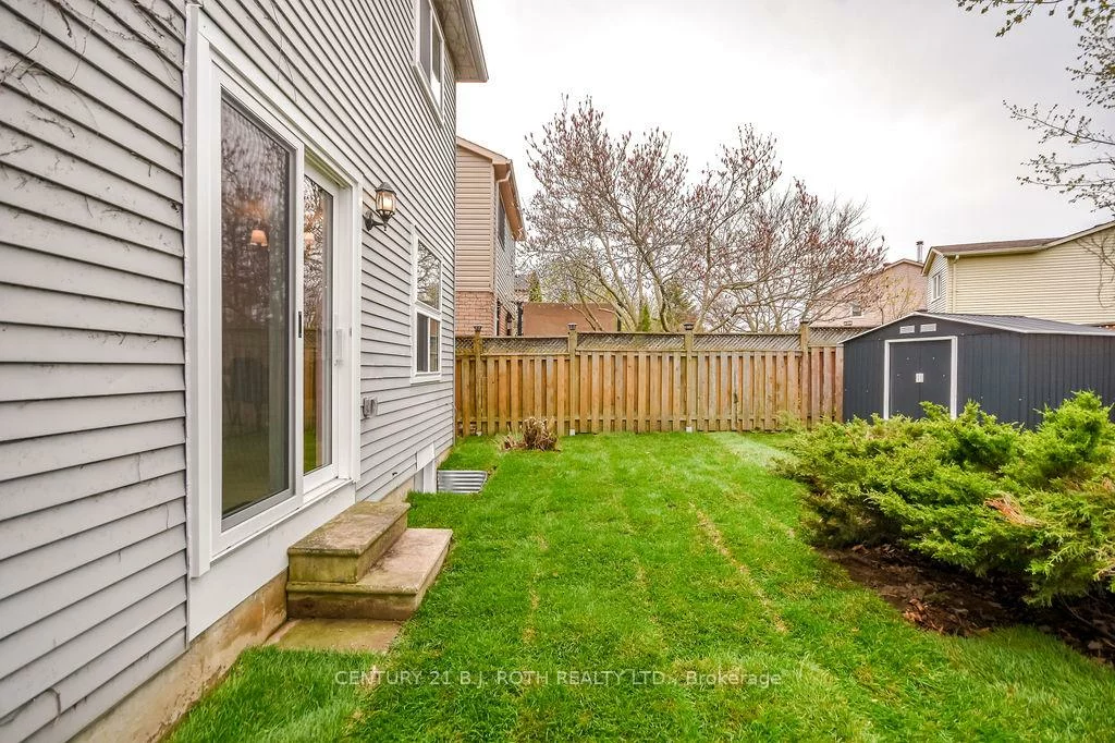 20, Hadden, Cundles East, Barrie